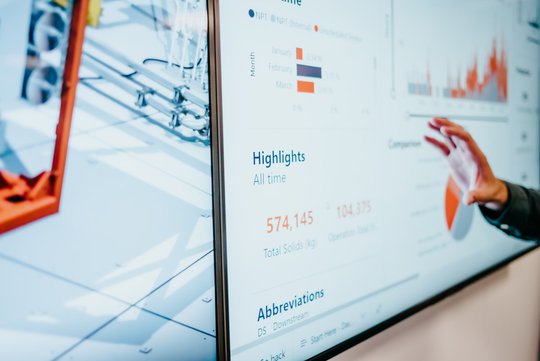 Fourphase 156 05 Operations Room